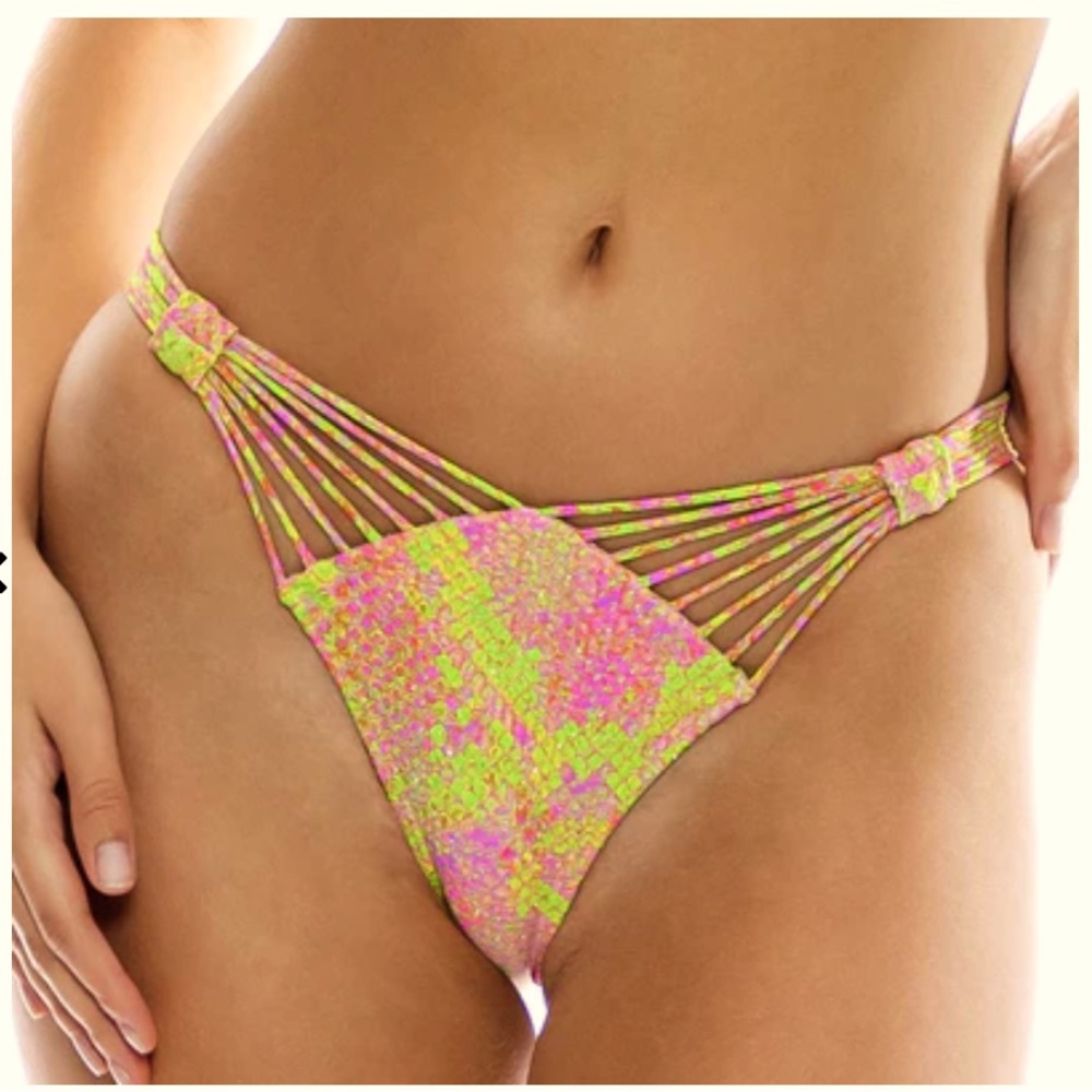 Luli Fama Scrunch bottoms